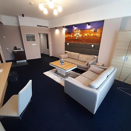 Mercure Piotrków Trybunalski Vestil Exterior foto
