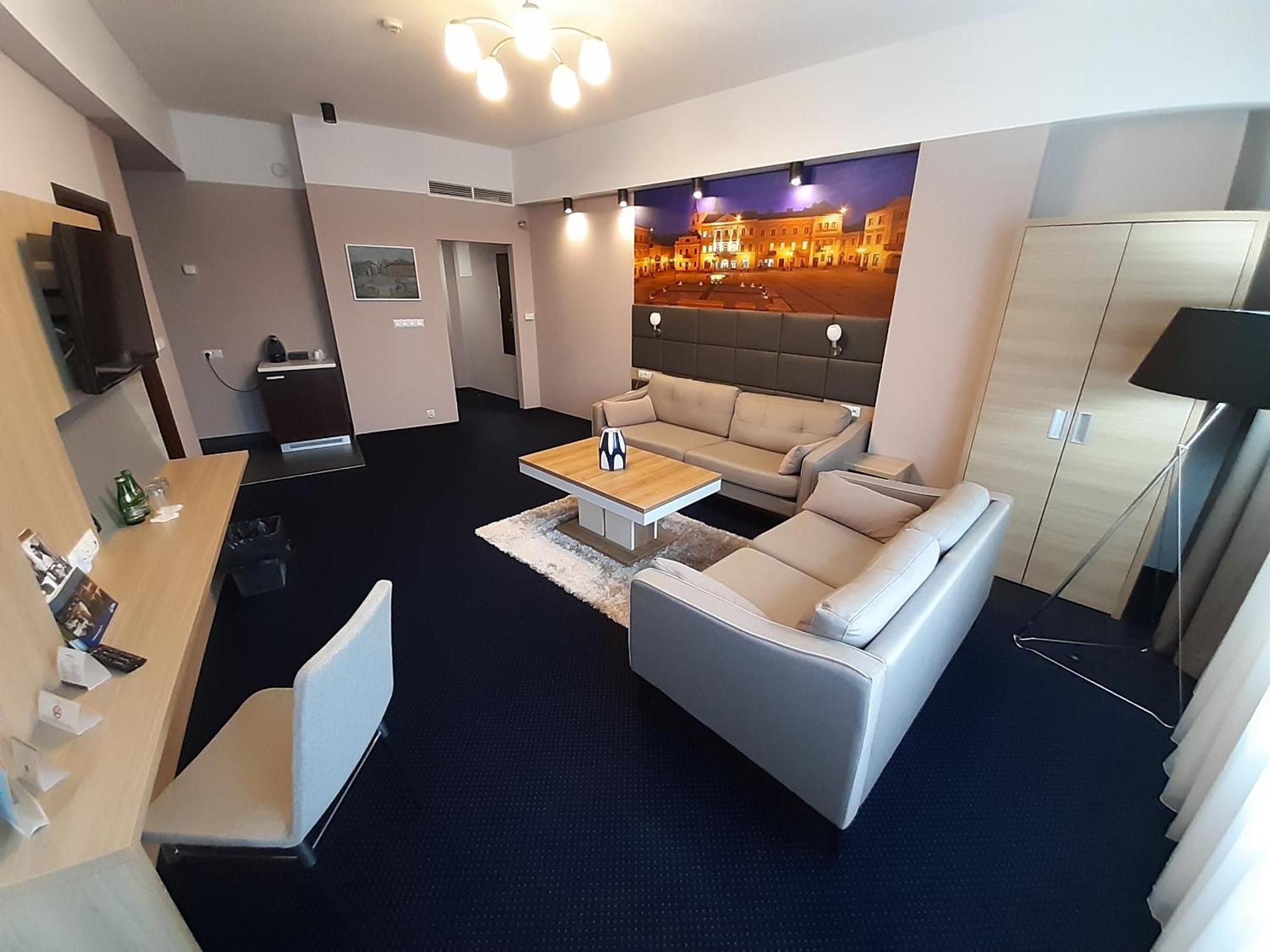 Mercure Piotrków Trybunalski Vestil Exterior foto