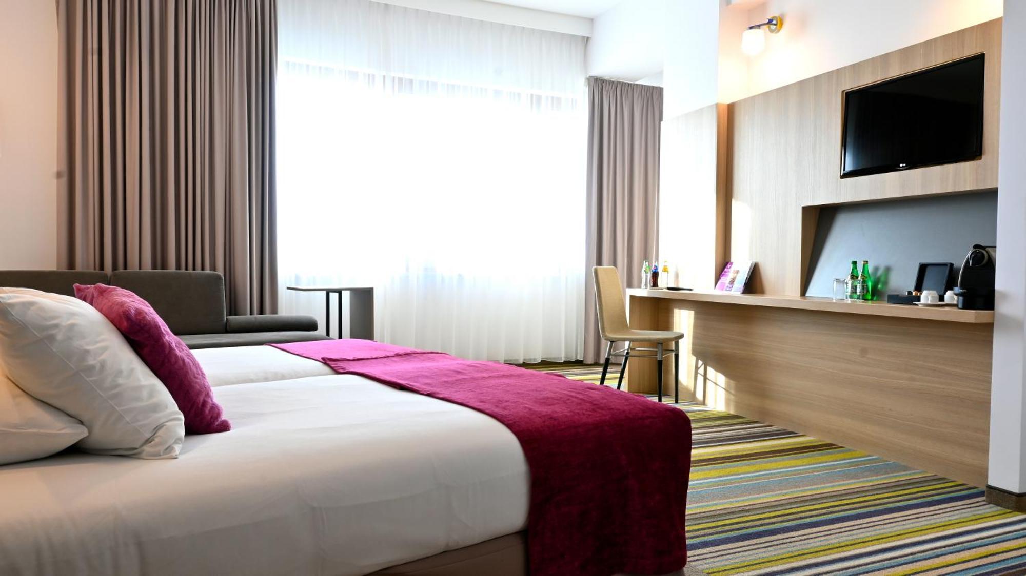 Mercure Piotrków Trybunalski Vestil Exterior foto