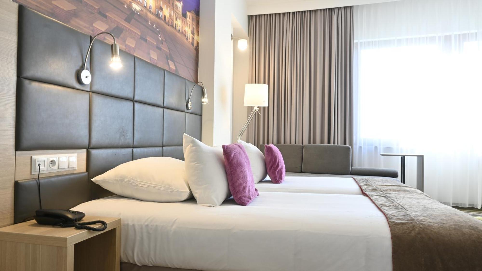 Mercure Piotrków Trybunalski Vestil Exterior foto