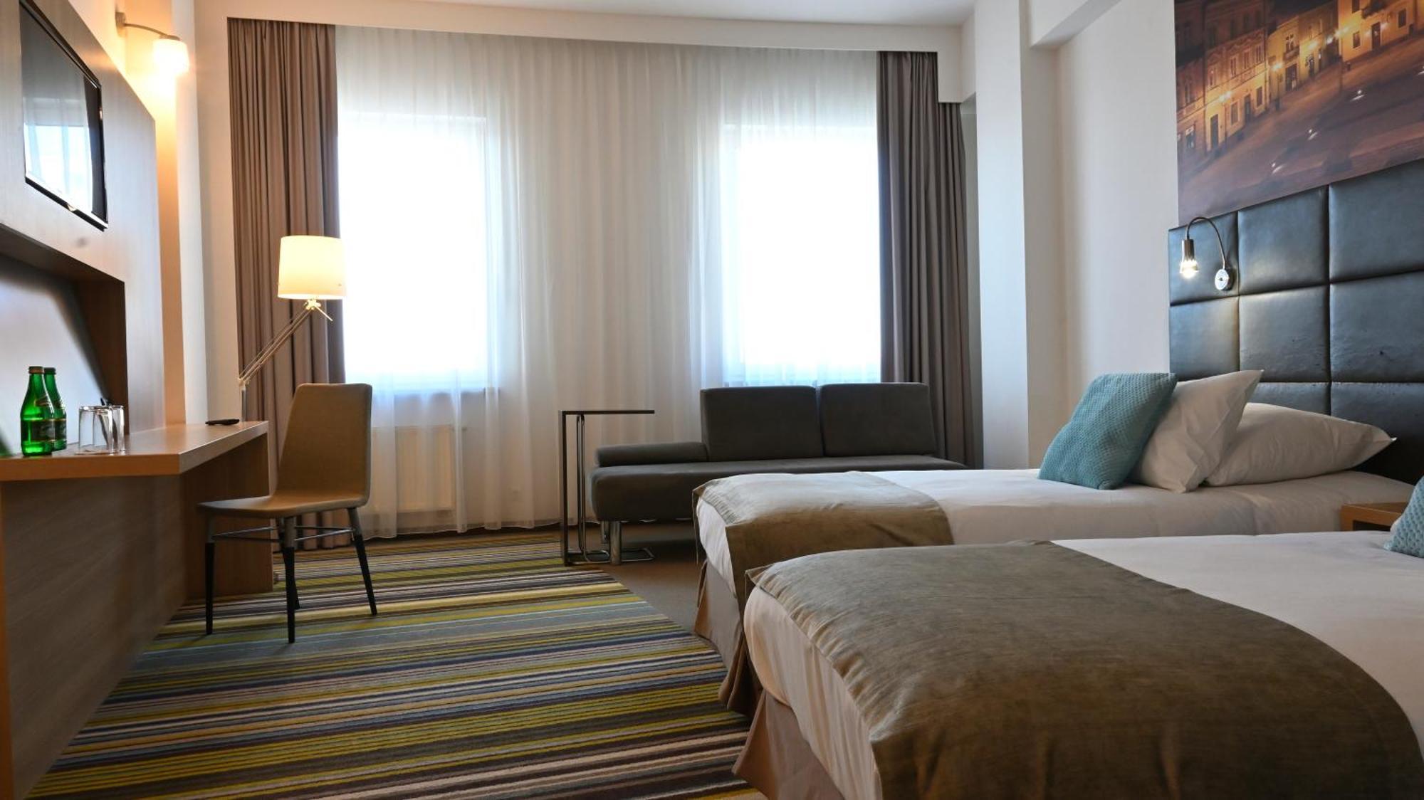 Mercure Piotrków Trybunalski Vestil Exterior foto