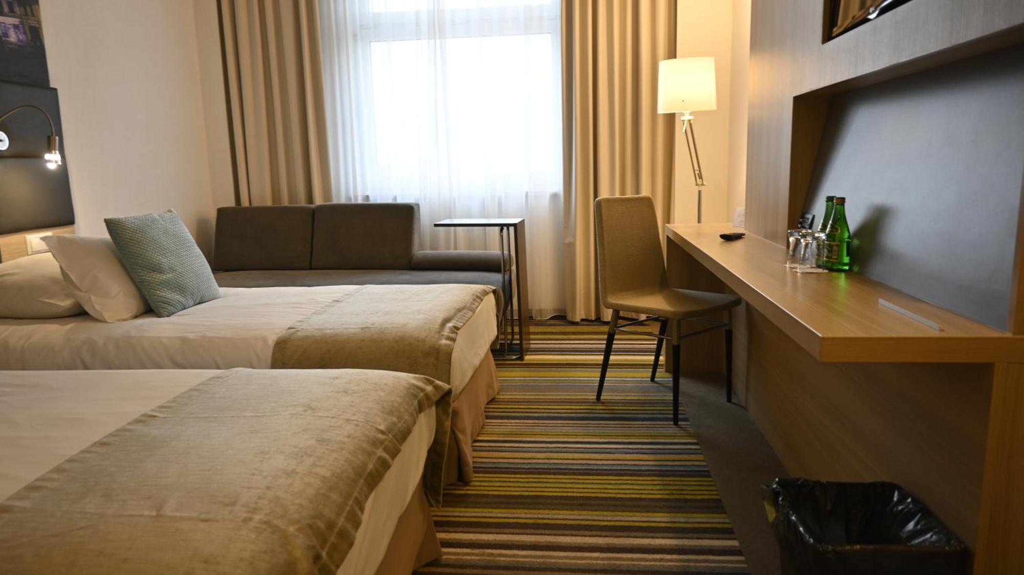 Mercure Piotrków Trybunalski Vestil Exterior foto
