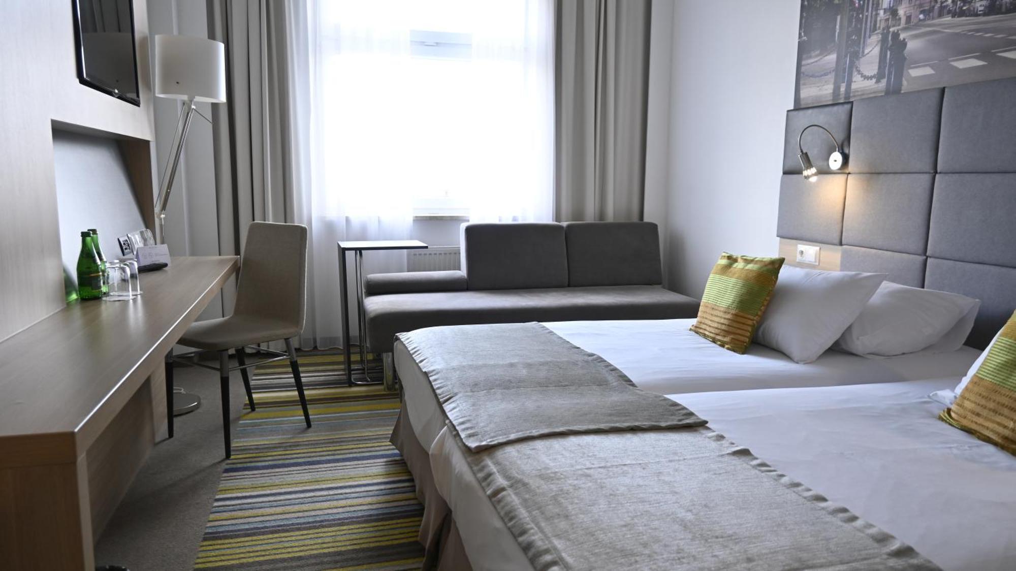 Mercure Piotrków Trybunalski Vestil Exterior foto